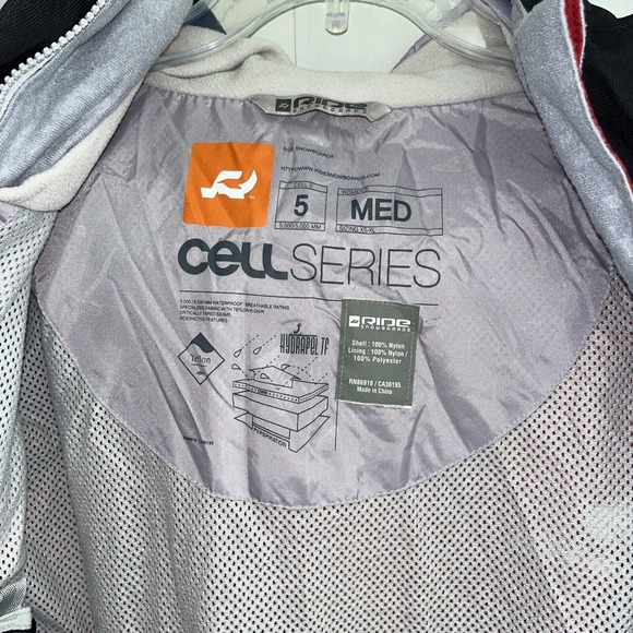 Ride Snowboards Women's Cell 5 Series Jacket Size Medium Red And Black‎ Hooded - Picture 5 of 8